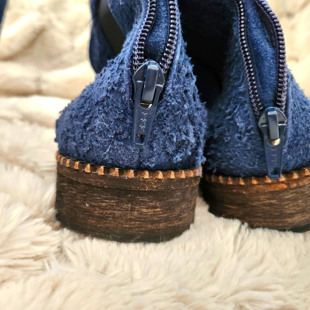 Free people tall boots with bag